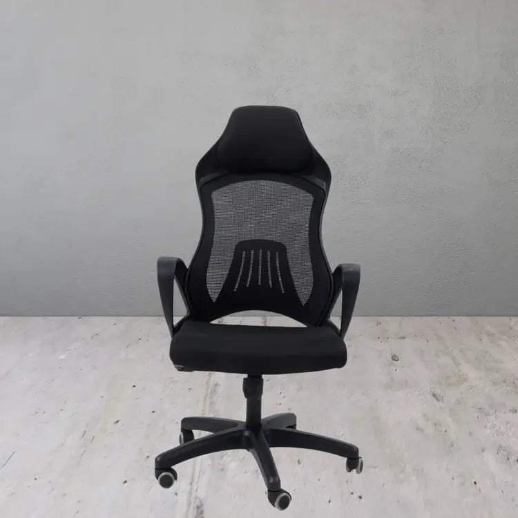 Mack Executive Chair