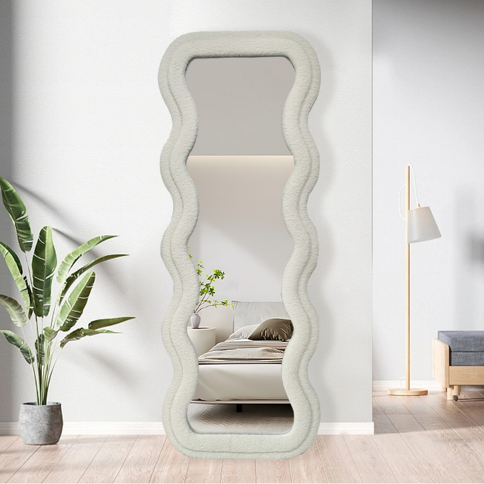 Wavy Mirror Velvet